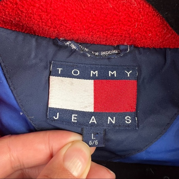 Vintage 90's Tommy Hilfiger Down Puffer Jacket - Picture 8 of 8